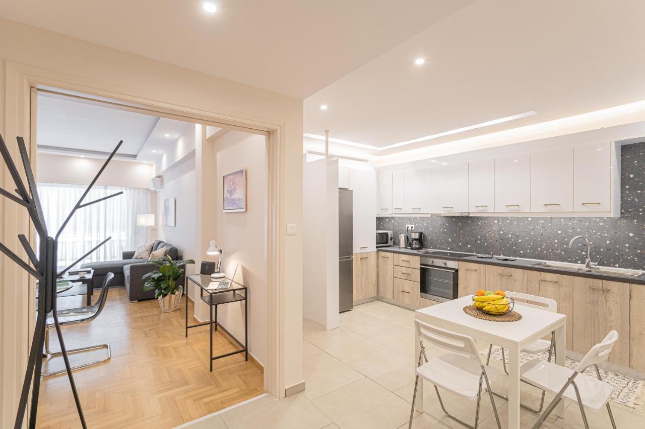 Amazing Apartment Near Metro Station! Athen Eksteriør billede