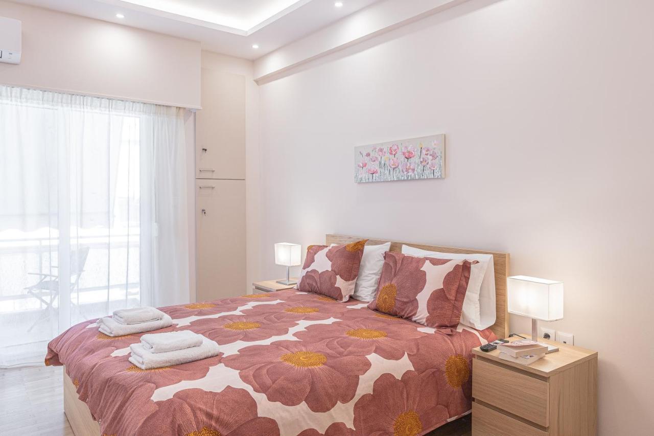 Amazing Apartment Near Metro Station! Athen Eksteriør billede