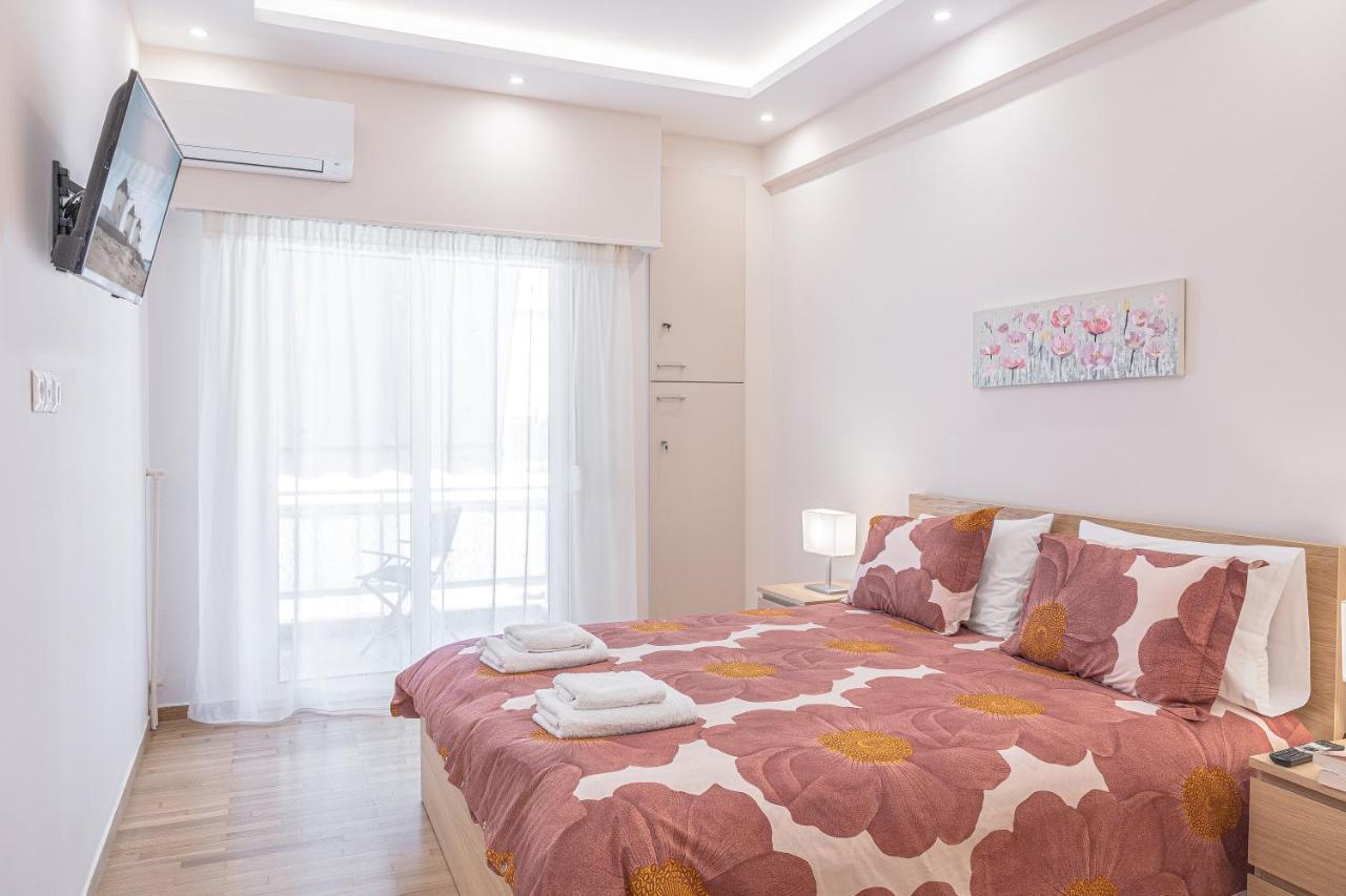 Amazing Apartment Near Metro Station! Athen Eksteriør billede