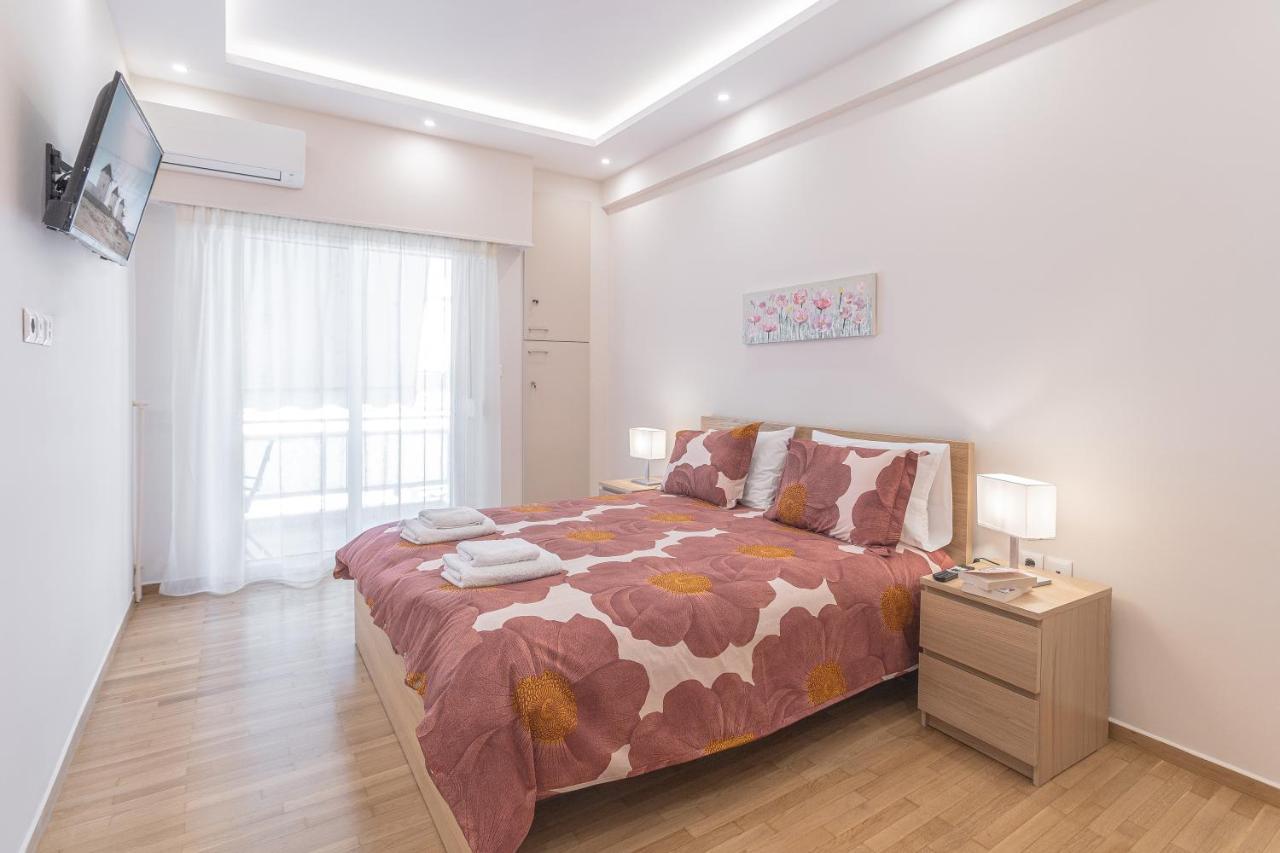 Amazing Apartment Near Metro Station! Athen Eksteriør billede